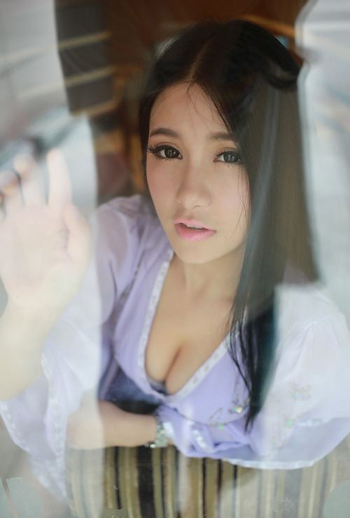 Li Qi Xi 李 七喜 Cute Chinese Model